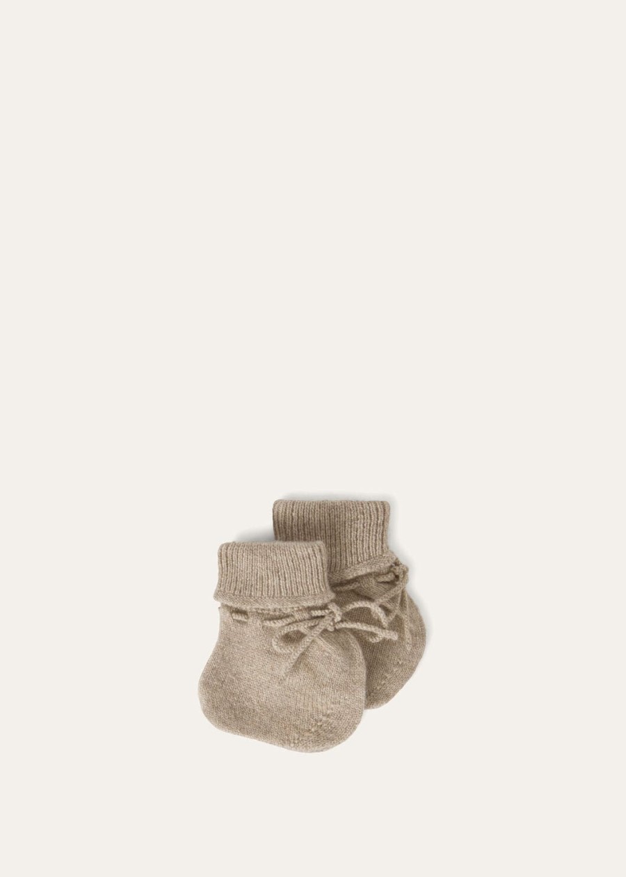 schattige babysokjes van kasjmier naturelbruin