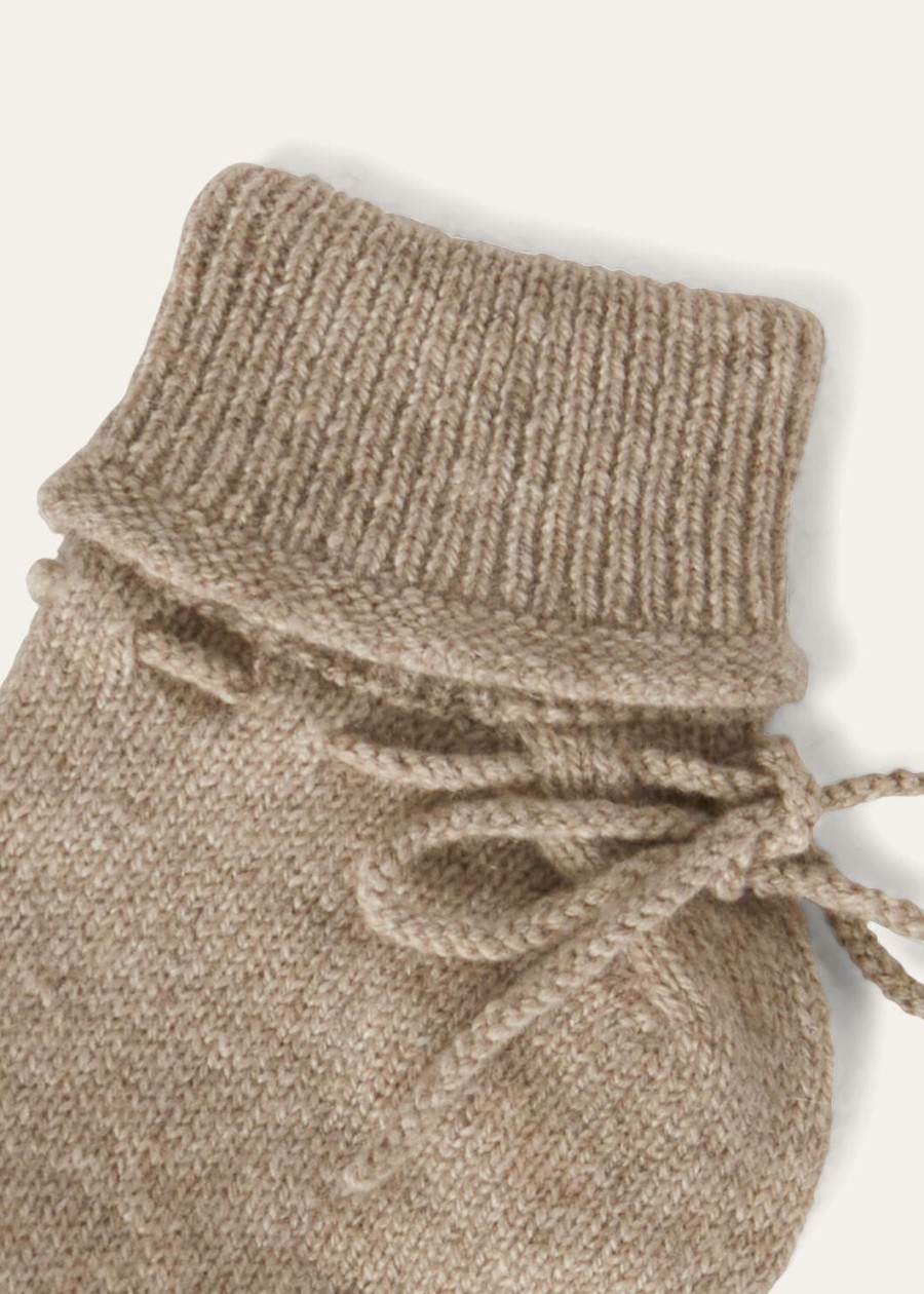 schattige babysokjes van kasjmier naturelbruin