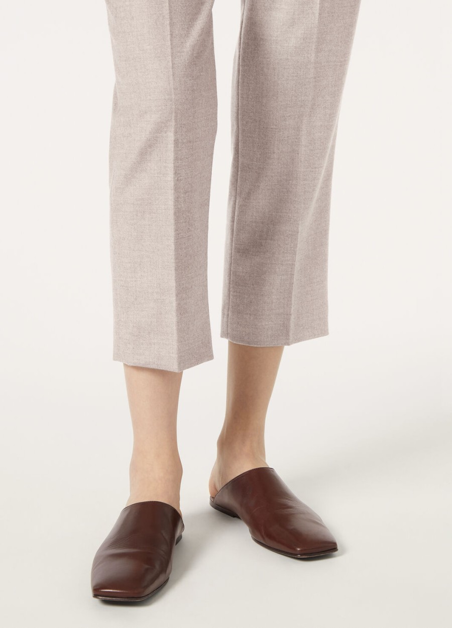 alba flat mule lam poederbruin