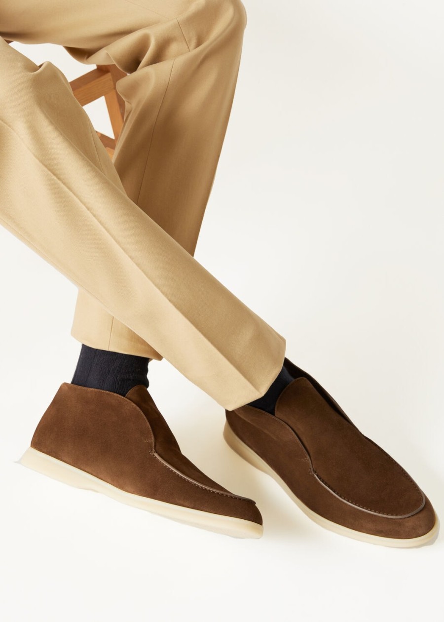 open walk boot suede fir cone