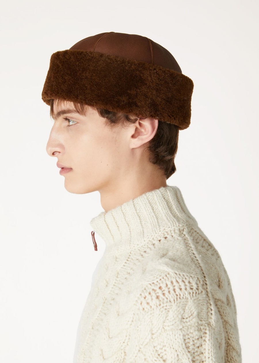 lys beanie hat in shearling highlander camel
