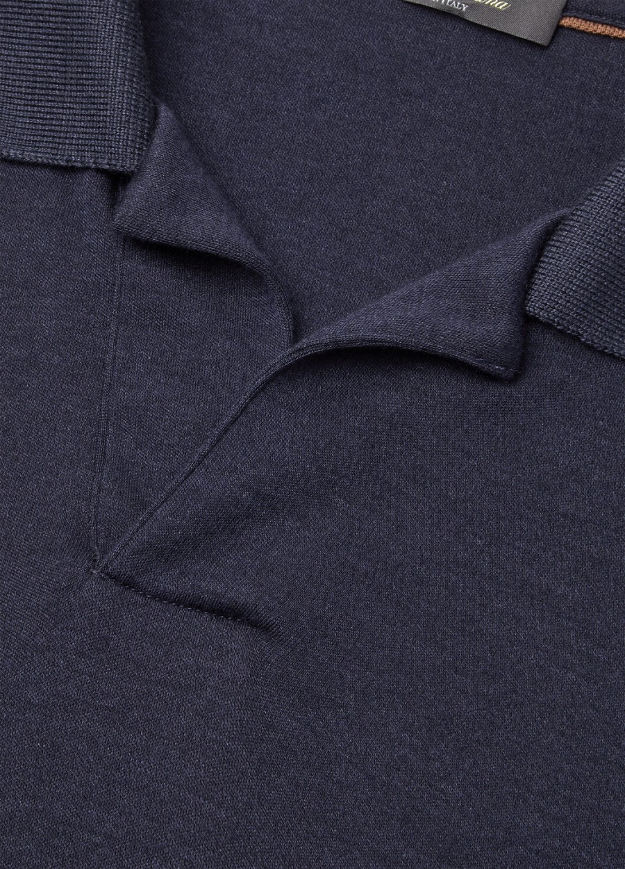 zijden kasjmier poloshirt met ombrépatroon in blauw.
