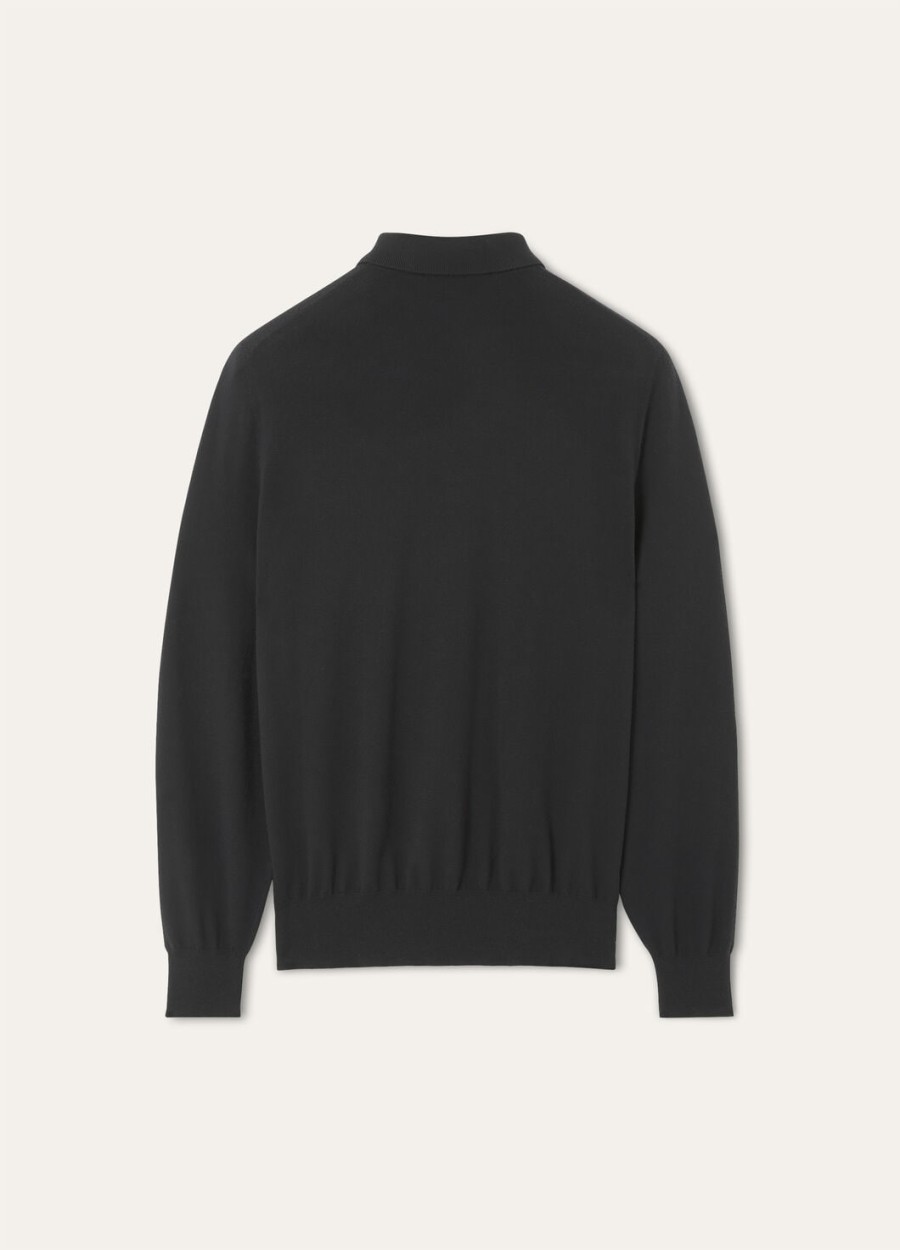 het zwarte poloshirt van the gift of kings