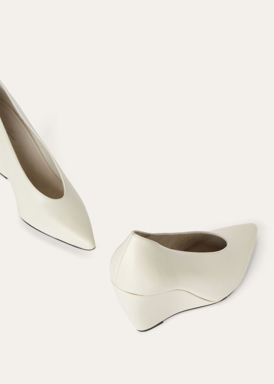 viola high wedge pumps met koekjes- en roomsmaak gemaakt van kalfsleer