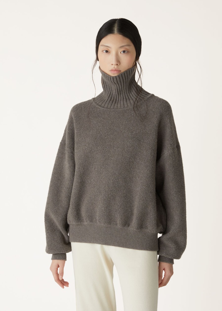 cocooning sweatshirt met hoge hals van kasjmier scheerwol in peer-melange.