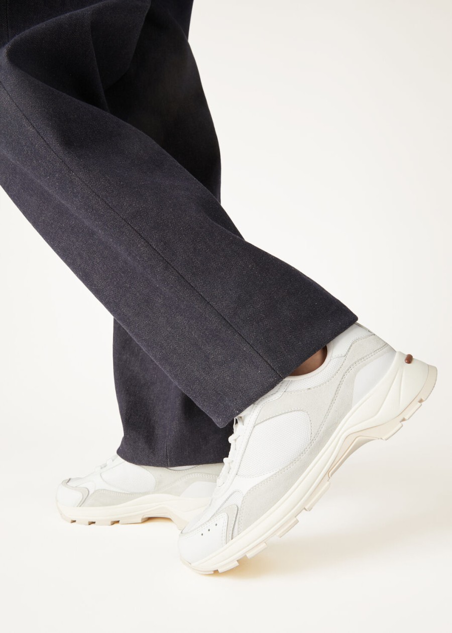 cairn walk microfiber nougat